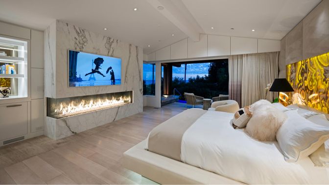 Bedroom, Fireplace, Interior, Recessed Lighting, Wood Texture Flooring