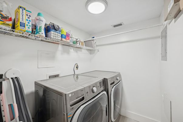 Interior, Recessed Lighting, Washer