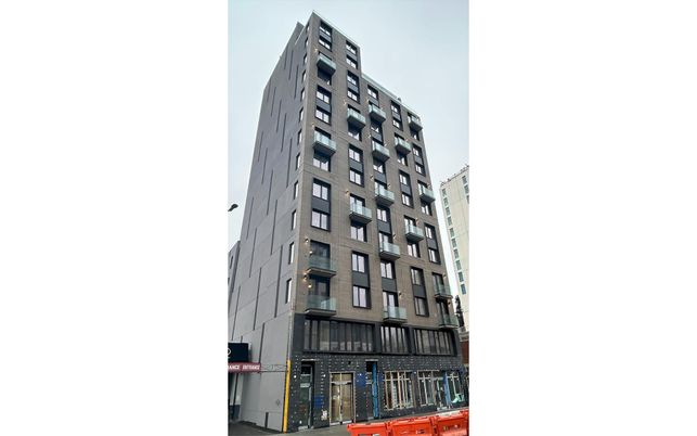 Exterior, Facade, Highrise