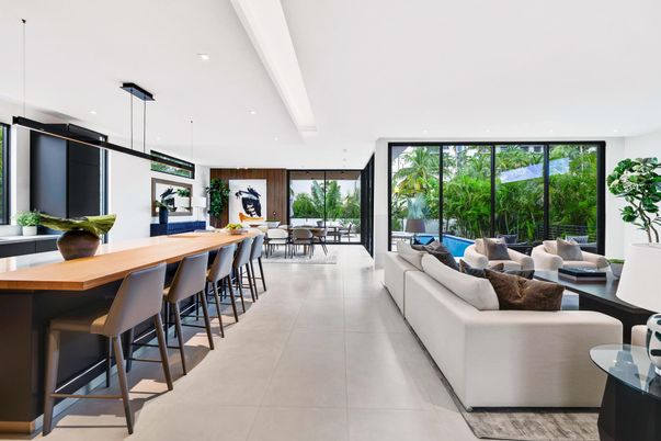 Dining room, Interior, Living room, Pendant Lights, Recessed Lighting