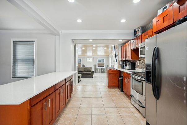 Interior, Kitchen, Living room, Recessed Lighting, Stainless Steel Appliances