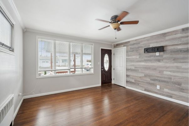 Empty room, Interior, Wood Texture Flooring, Wooden Walls