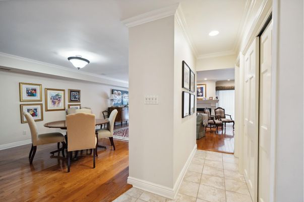 Dining room, Fireplace, Interior, Recessed Lighting, Wood Texture Flooring