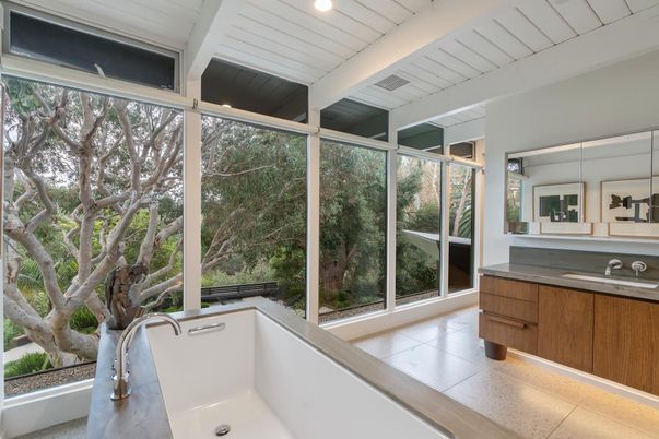 Bathroom, Interior, Recessed Lighting, Sun Room