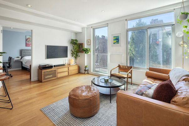 Bedroom, Interior, Living room, Pendant Lights, Recessed Lighting, Wood Texture Flooring