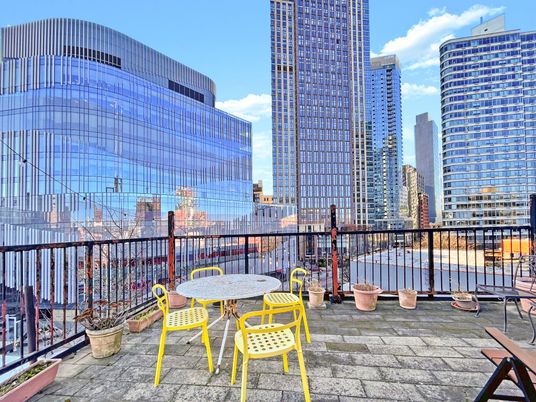 Exterior, Other, Skyline