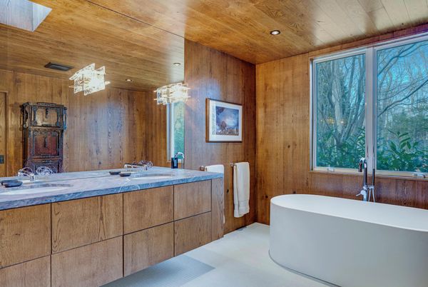 Bathroom, Free Standing Baths, Interior, Recessed Lighting, Wooden Ceilings, Wooden Walls