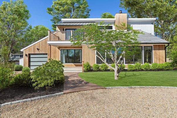 Attached, Backyard, Exterior, Facade, Modern