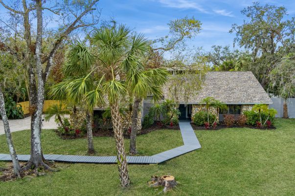 Backyard, Exterior, Facade, Ranch