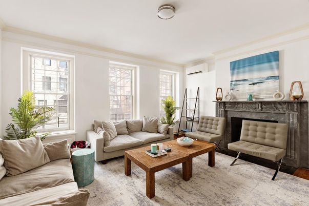 Fireplace, Interior, Living room