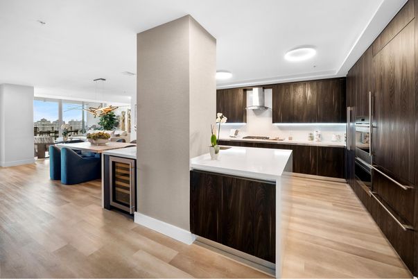 Dining room, Interior, Kitchen, Living room, Pendant Lights, Recessed Lighting, Stainless Steel Appliances, Wood Texture Flooring