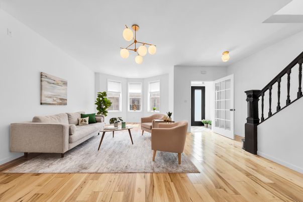 Interior, Living room, Pendant Lights, Wood Texture Flooring