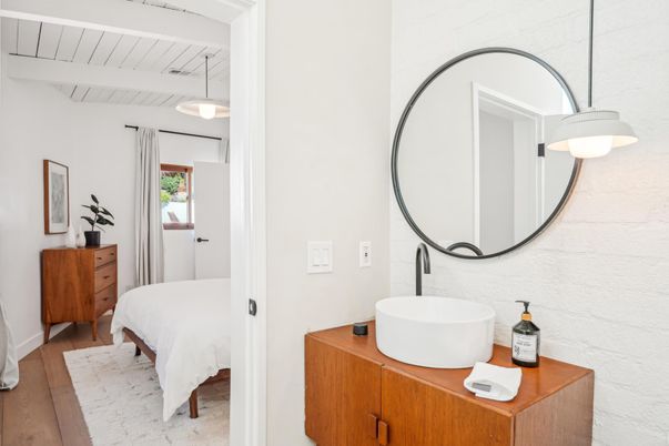 Bathroom, Bedroom, Interior, Pendant Lights, Wood Texture Flooring
