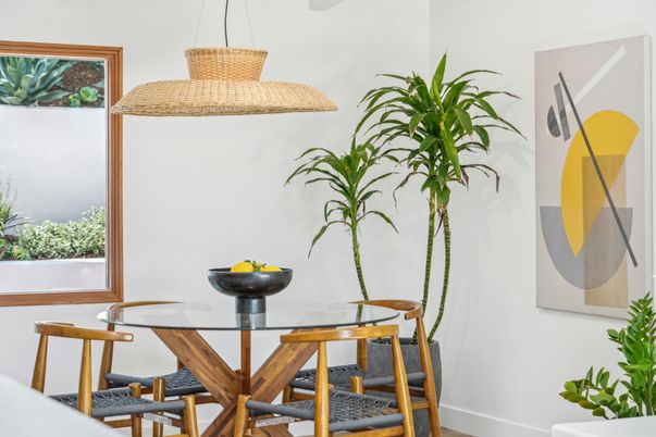 Dining room, Interior