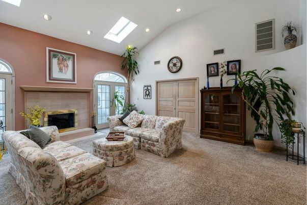 Fireplace, Interior, Living room, Recessed Lighting