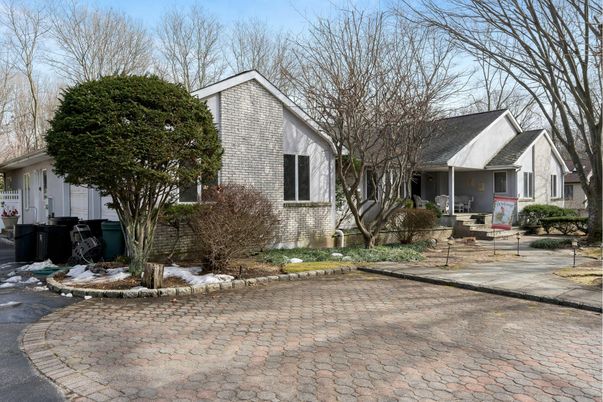 Exterior, Facade, Brick Facade, Cape Cod