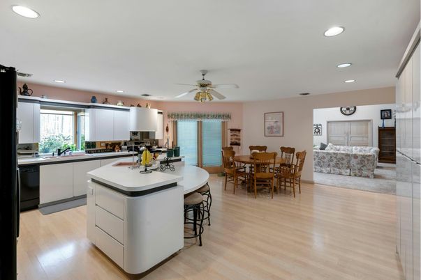 Dining room, Interior, Kitchen, Recessed Lighting, Wood Texture Flooring