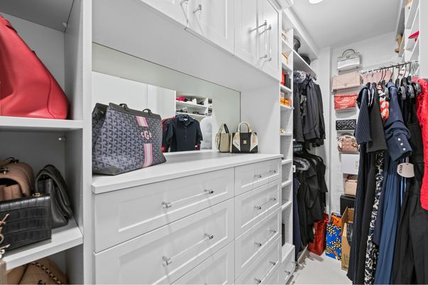 Interior, Walk-in Closets
