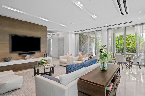 Dining room, Interior, Living room, Recessed Lighting