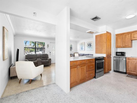 Interior, Kitchen, Living room, Recessed Lighting, Stainless Steel Appliances