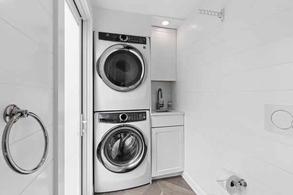 Interior, Recessed Lighting, Utility Closets, Washer