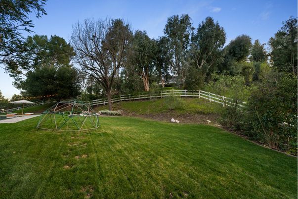Backyard, Exterior, Playground