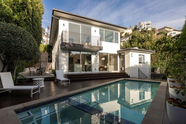 Exterior, Pool