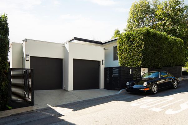 Attached, Exterior, Facade, Modern