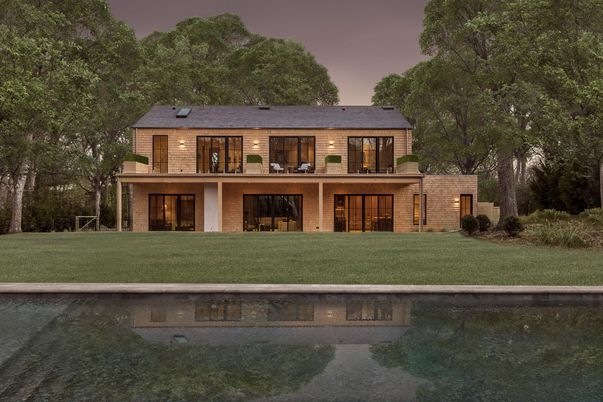 Exterior, Facade, Modern