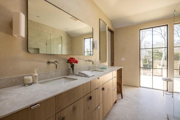 Bathroom, Dual Sink Vanities, Interior