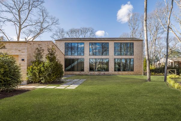 Backyard, Exterior, Facade, Brick Facade, Georgian