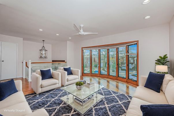 Interior, Living room, Pendant Lights, Recessed Lighting, Wood Texture Flooring