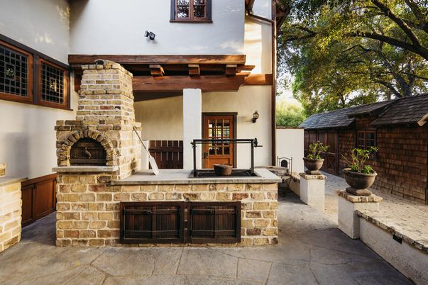 Exterior, Fireplace
