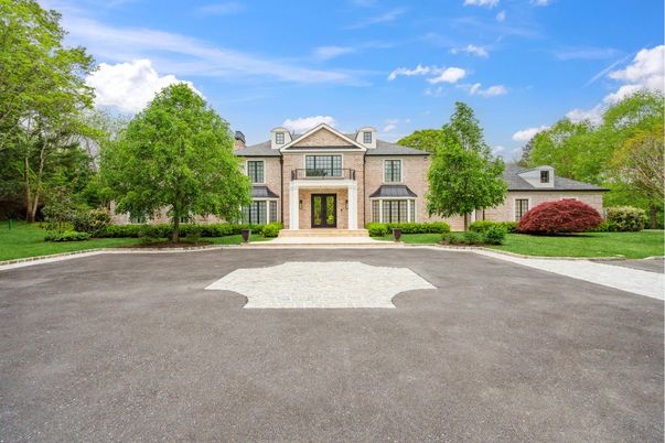 Backyard, Exterior, Facade, French Provincial