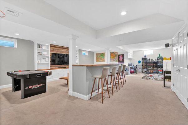 Game Room, Interior, Recessed Lighting