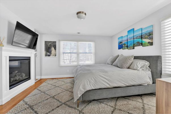 Bedroom, Fireplace, Interior, Wood Texture Flooring