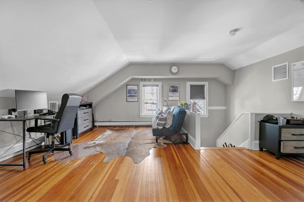 Home Office, Interior, Recessed Lighting, Wood Texture Flooring
