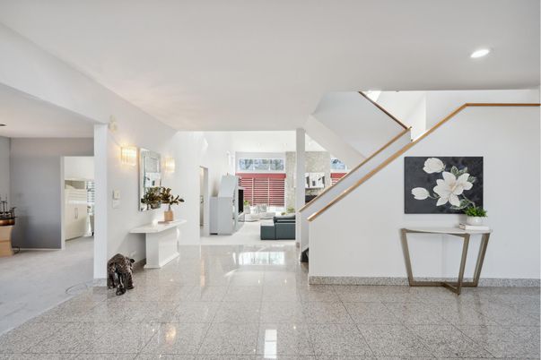 Interior, Recessed Lighting