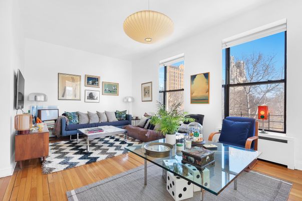 Interior, Living room, Pendant Lights, Wood Texture Flooring