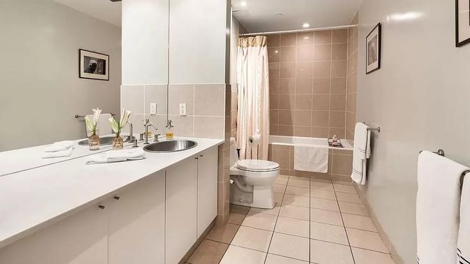 Bathroom, Interior, Recessed Lighting