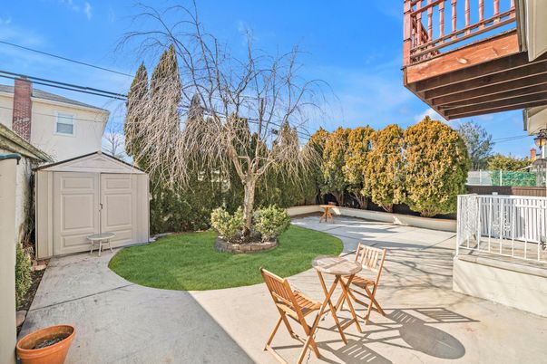 Backyard, Exterior