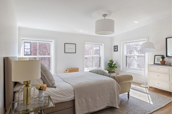 Bedroom, Interior, Pendant Lights, Wood Texture Flooring