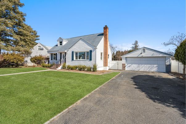 Detached Garage, Exterior, Facade, Cape Cod