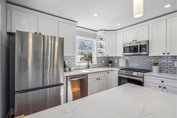 Interior, Kitchen, Pendant Lights, Recessed Lighting, Stainless Steel Appliances