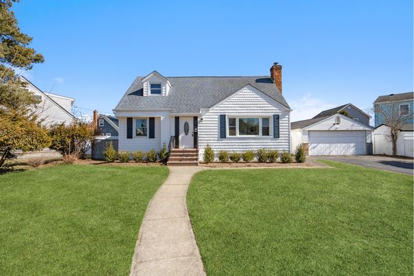 Detached Garage, Exterior, Facade, Cape Cod