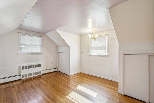 Chandelier, Empty room, Interior, Wood Texture Flooring
