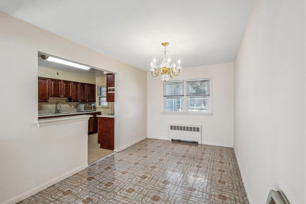 Chandelier, Interior, Kitchen