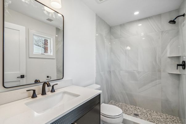 Bathroom, Interior, Recessed Lighting