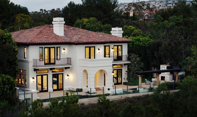 Exterior, Facade, Mediterranean