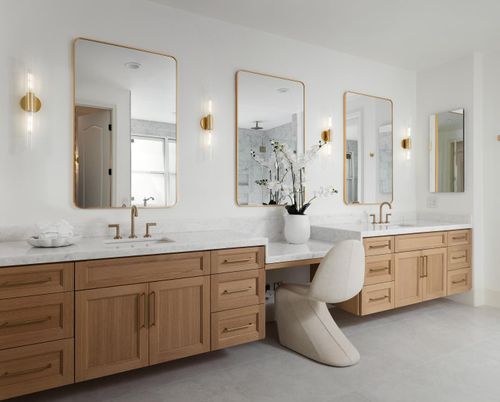 Bathroom, Dual Sink Vanities, Interior